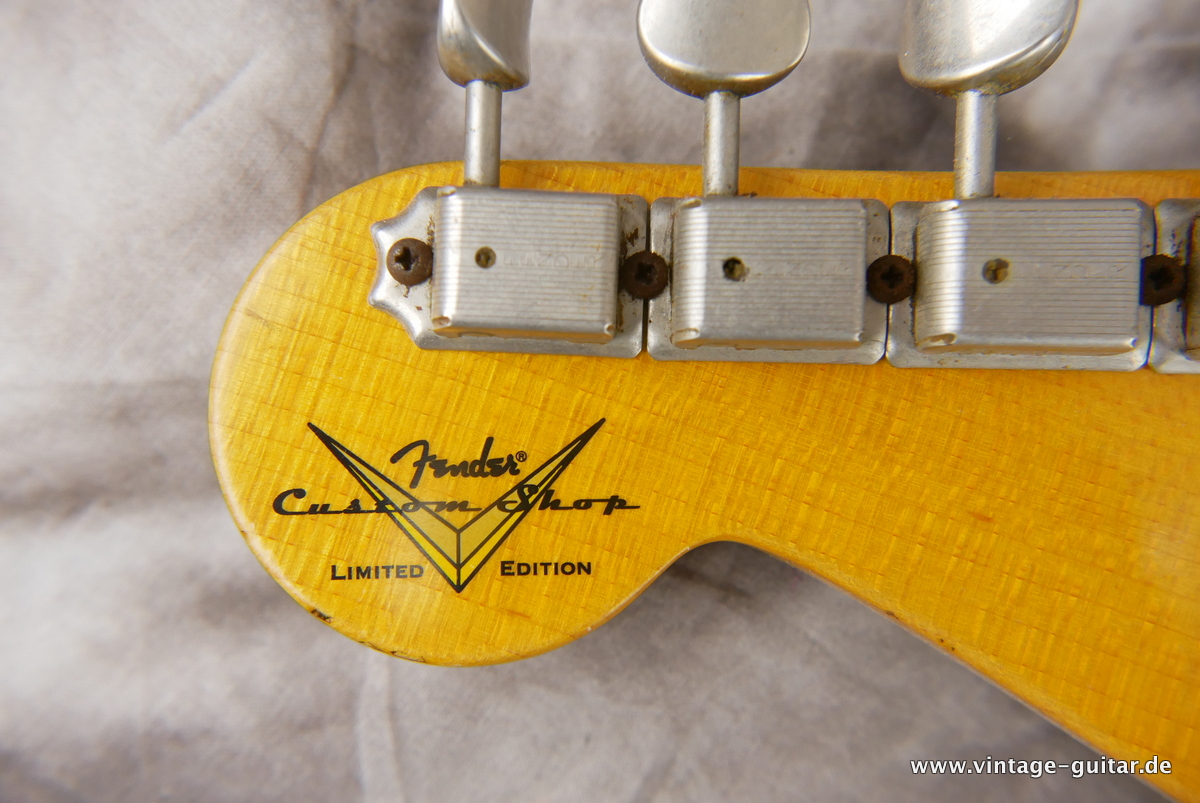 Fender_Stratocaster_Custom_Shop_55 Relic_limited_edition_sunburst_2015-013.JPG